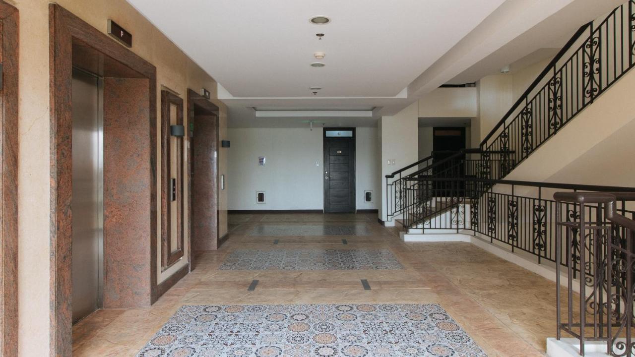 Reddoorz Plus @ Cuarto Verde Staycation Las Pinas Exterior photo